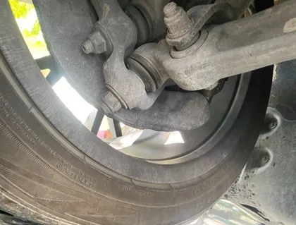 Front suspension and axle